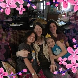 Meet your Posher, Leigh